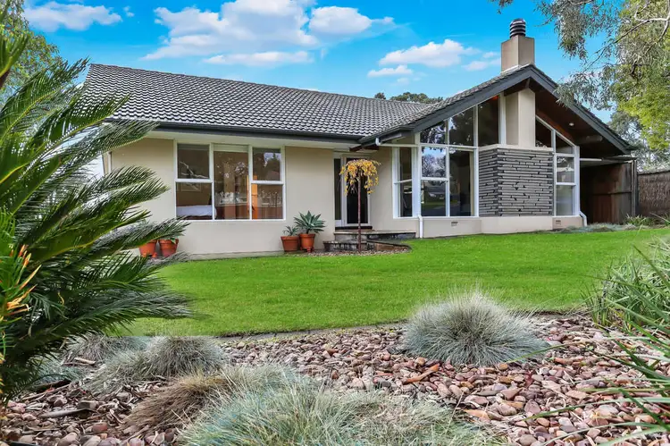 8 Lake View Crescent, Highbury SA 5089