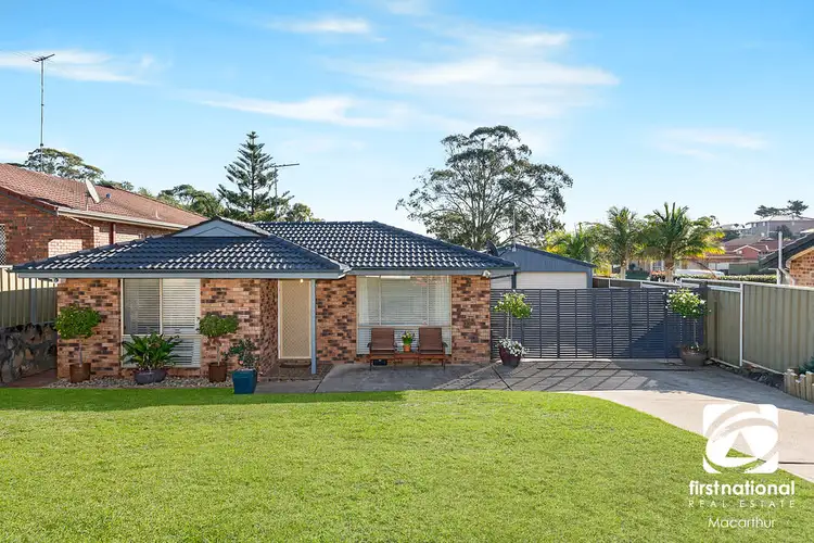 5 Moffat Place, Minto NSW 2566