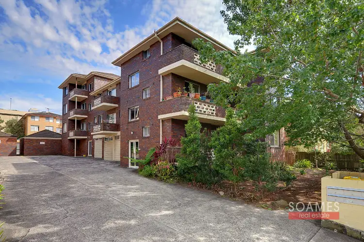 9/3 Muriel Street