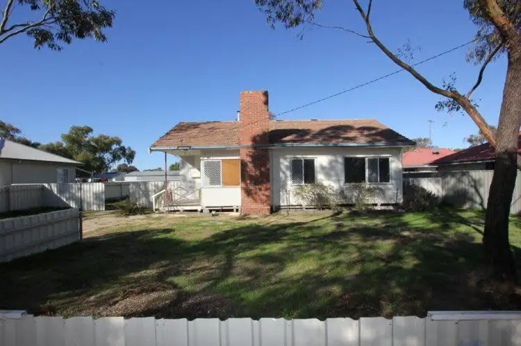 70 Connelly Street, Kellerberrin WA 6410