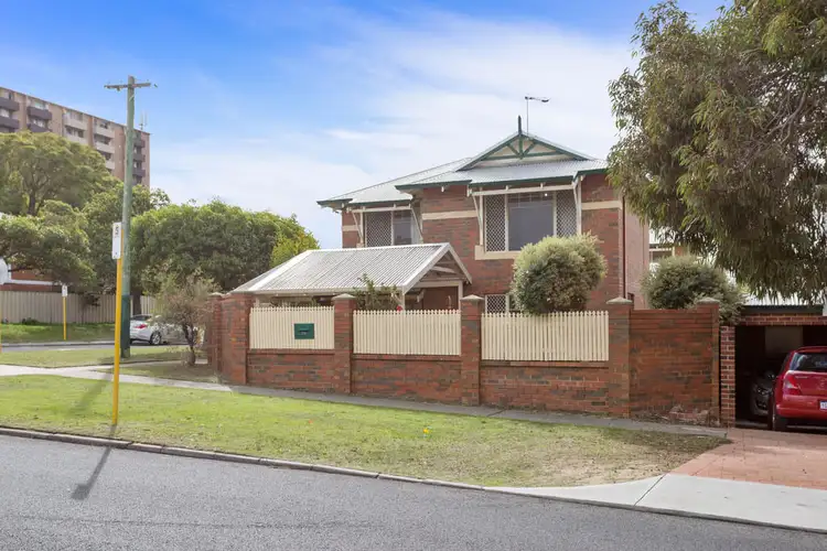 26 Tenth Avenue, Maylands WA 6051