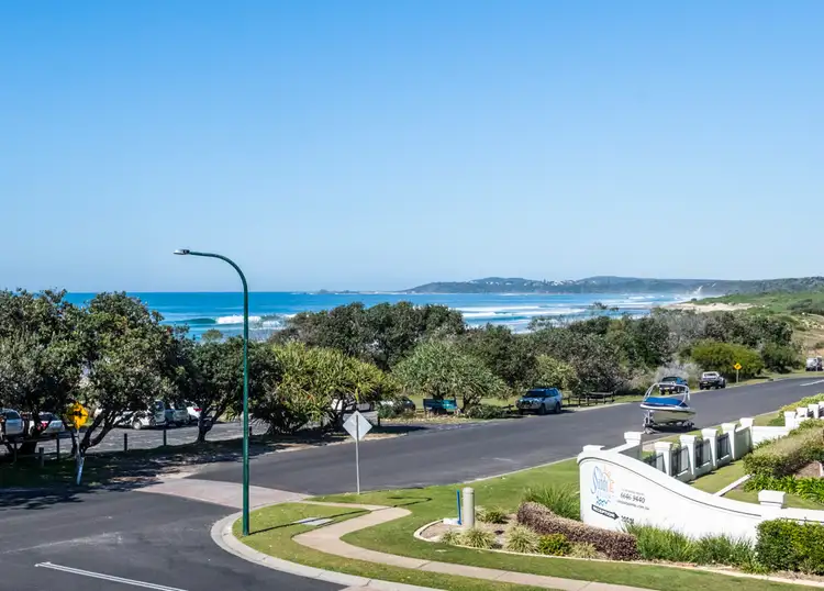 2/7 18-19 Pacific Parade, Yamba NSW 2464
