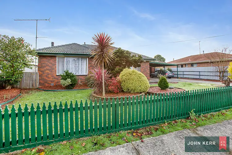 52 School Road, Trafalgar VIC 3824