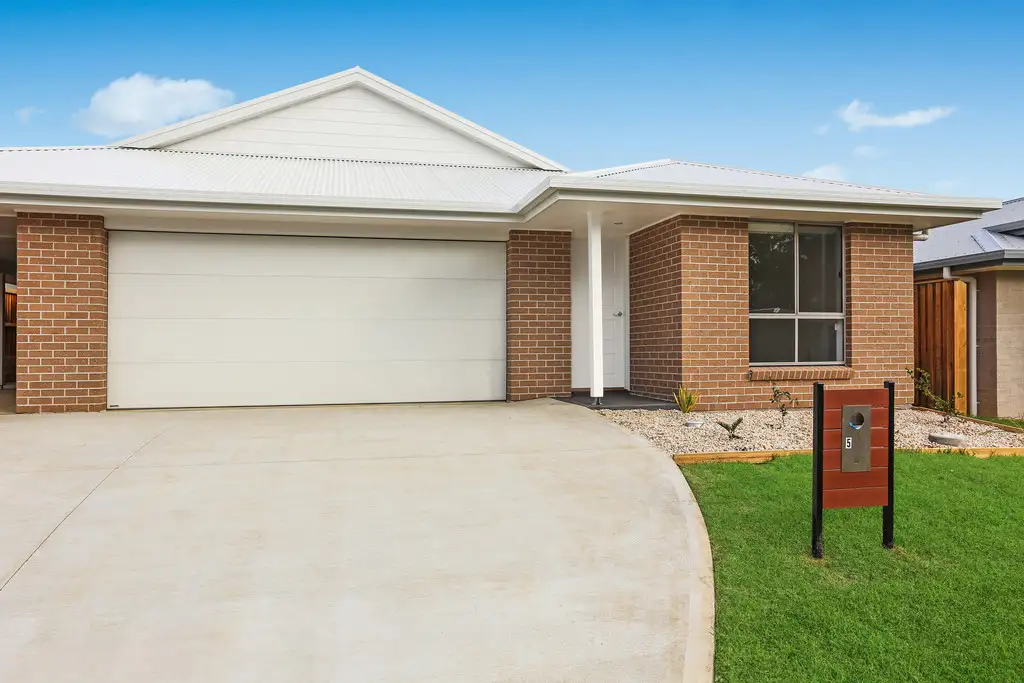 Main view of Homely villa listing, 5 Whipcrack Terrace, Wauchope NSW 2446