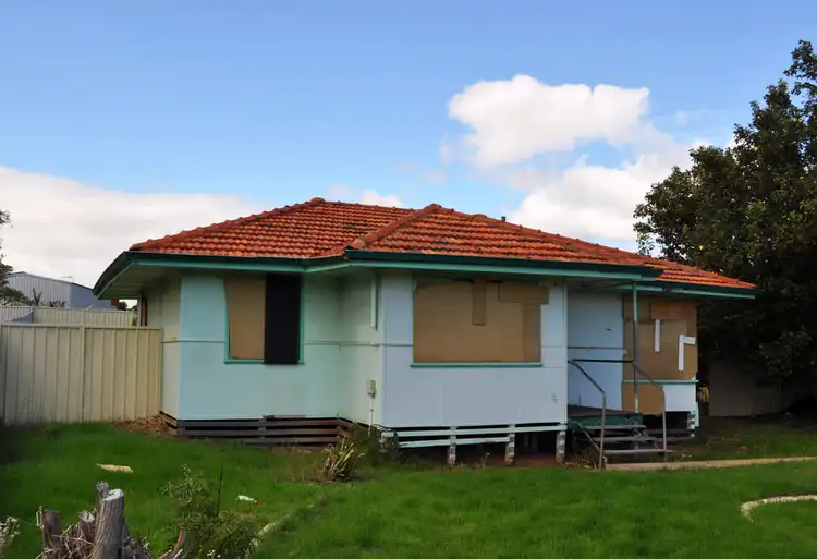 Second view of Homely house listing, 8 Oleander Crescent, Rangeway WA 6530