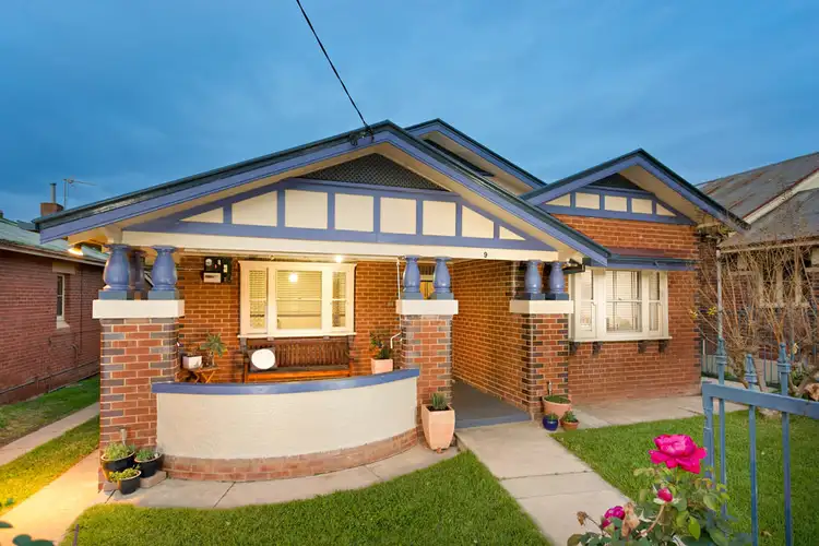 9 Edmondson Street, Turvey Park NSW 2650