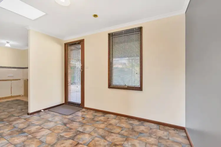 Fifth view of Homely house listing, 8 Conmurra Court, Craigmore SA 5114