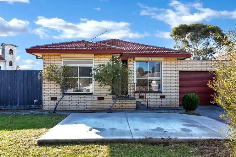 Main view of Homely unit listing, 1/64 Waratah Street, Thomastown VIC 3074