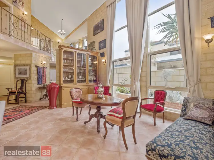 12 De Havilland View, Maylands WA 6051