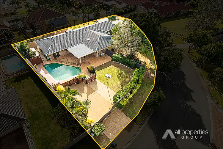 11 Balgownie Crescent, Parkinson QLD 4115