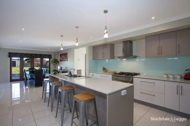 27 Lake Street, Koroit VIC 3282