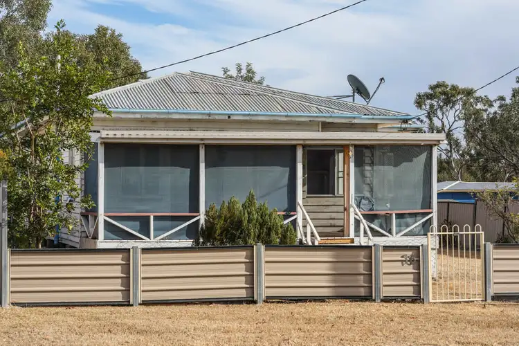 16 ANNANDALE STREET, Injune QLD 4454