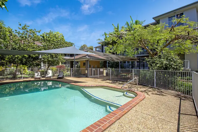 1/22 Oleander Avenue
