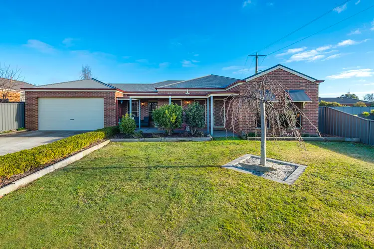 8 Banksia Crescent, Kyneton VIC 3444
