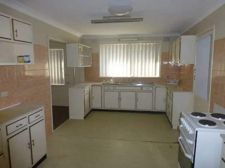 Third view of Homely house listing, 28 Carrington Street, Parkes NSW 2870