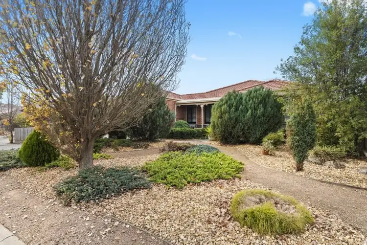 16 Chestnut Grove, Werribee VIC 3030