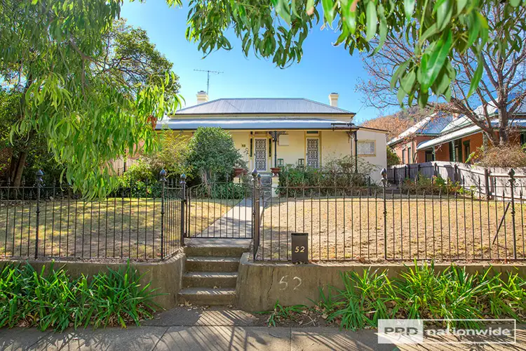 52 Upper Street, Tamworth NSW 2340