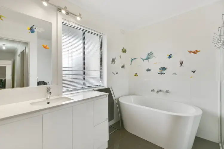 Sixth view of Homely house listing, 1/6 Gulwa Ave, Frankston VIC 3199