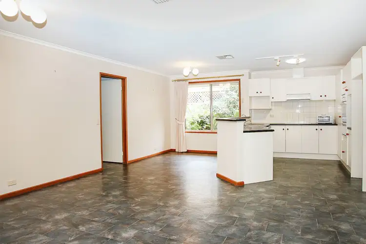 Sixth view of Homely house listing, 10 Ashmore Place, Onkaparinga Hills SA 5163