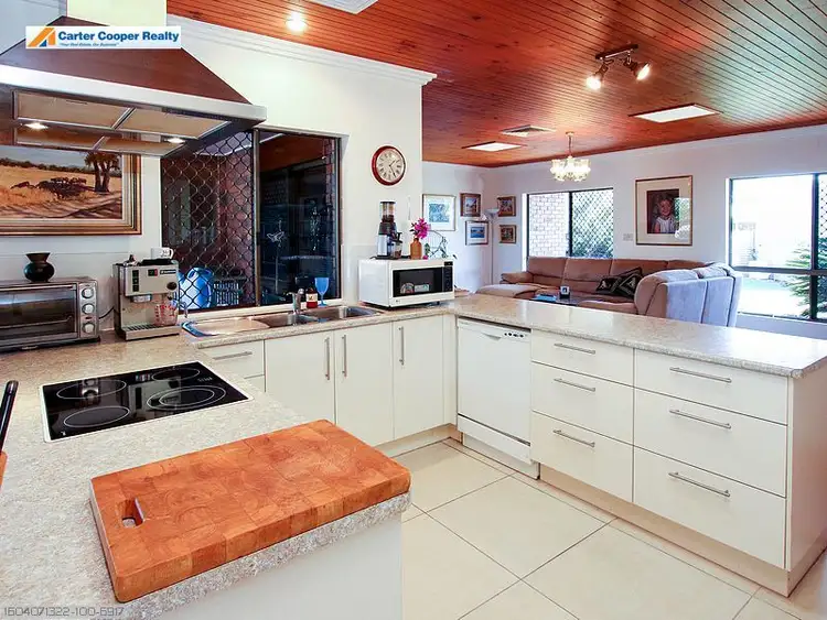 Sixth view of Homely house listing, 10 Palera Court, Point Vernon QLD 4655