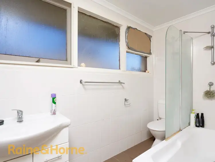 Fifth view of Homely house listing, 28 Menzies Avenue, Kooringal NSW 2650