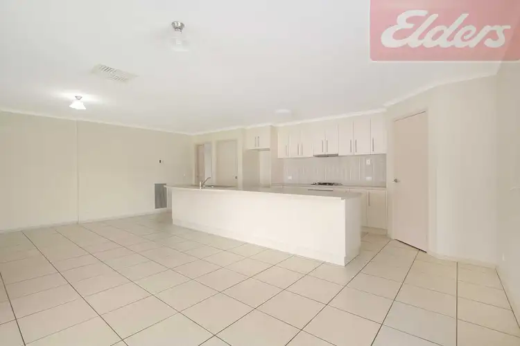 Fifth view of Homely house listing, 10 Chafia Place, Springdale Heights NSW 2641