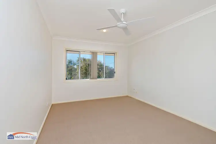 Sixth view of Homely townhouse listing, 2/1604 Ocean Drive, Lake Cathie NSW 2445