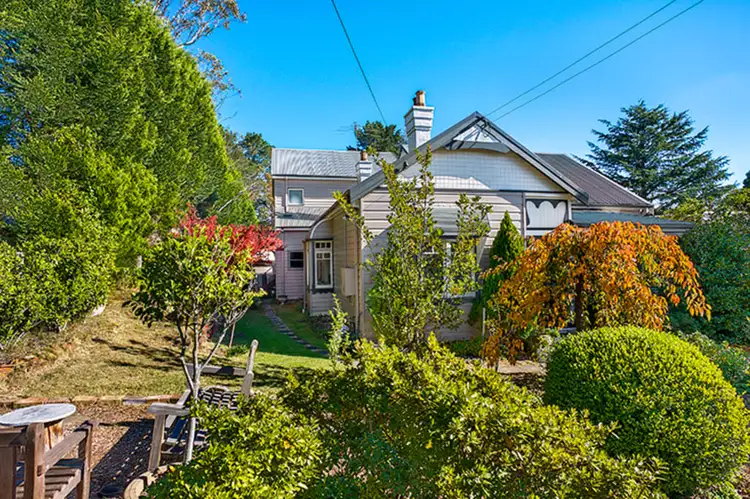 14 East View Avenue, Leura NSW 2780