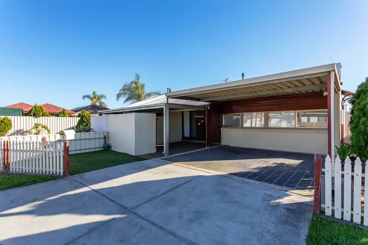 3 Lisa Court, Pennington SA 5013