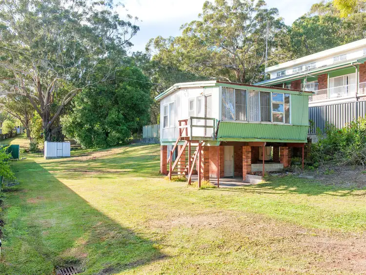 41 Albert Street, Taylors Beach NSW 2316
