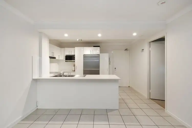 Sixth view of Homely unit listing, 5/8 Bunton Street, Scarborough QLD 4020