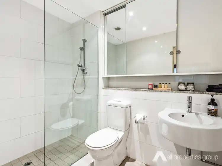 Sixth view of Homely unit listing, 301/5 Manning Street, South Brisbane QLD 4101
