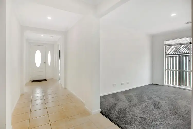 Sixth view of Homely house listing, 31 Gatehouse Parade, Cranbourne East VIC 3977