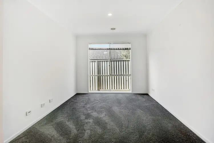 Seventh view of Homely house listing, 31 Gatehouse Parade, Cranbourne East VIC 3977