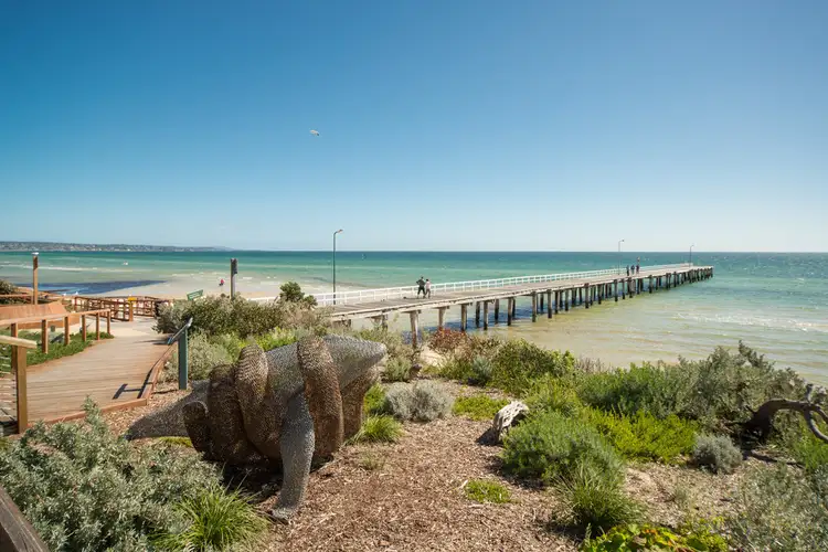 2/24 Nepean Hwy, Seaford VIC 3198
