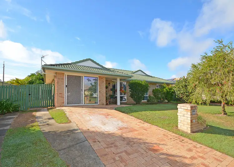 4 Ivybird Court, Torquay QLD 4655