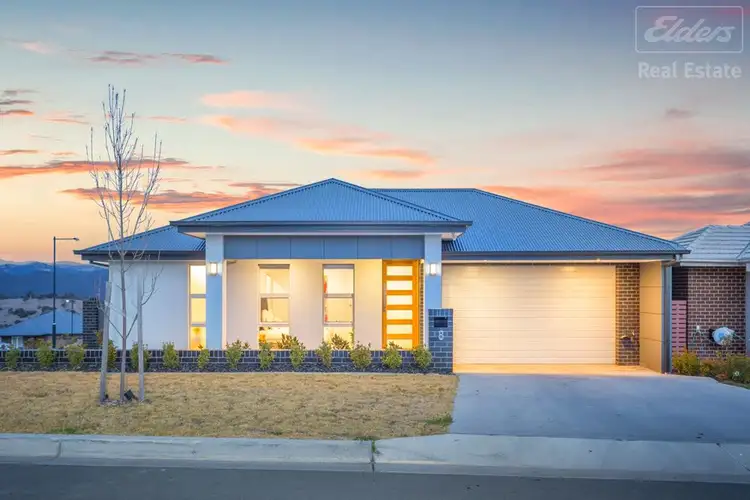 8 Aitken Street, Googong NSW 2620
