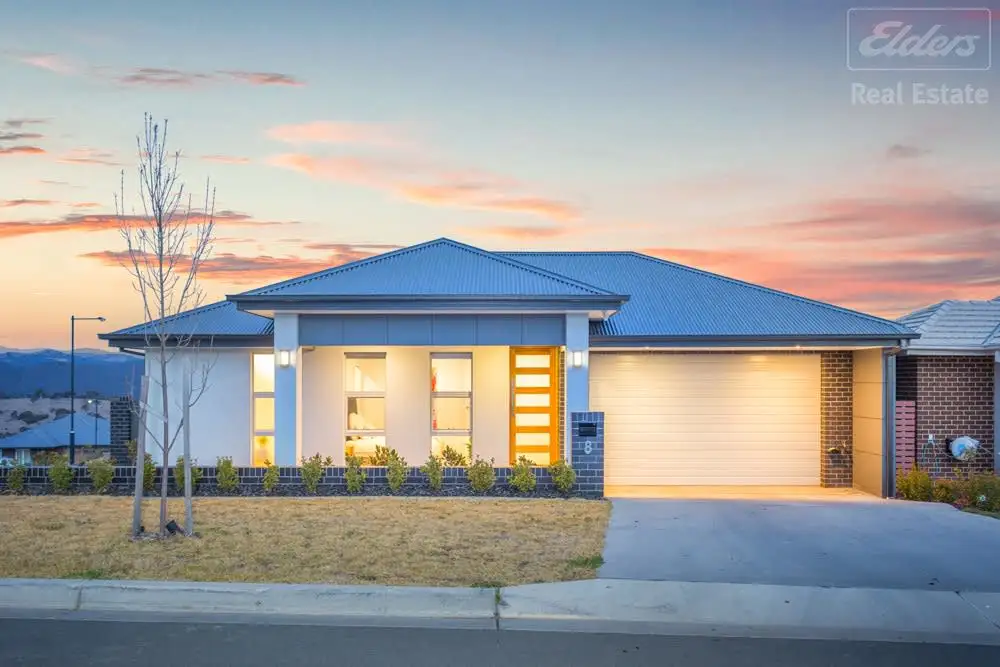 Main view of Homely house listing, 8 Aitken Street, Googong NSW 2620