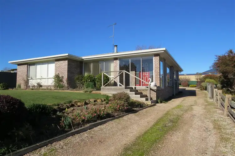 156 Main Street, Sheffield TAS 7306