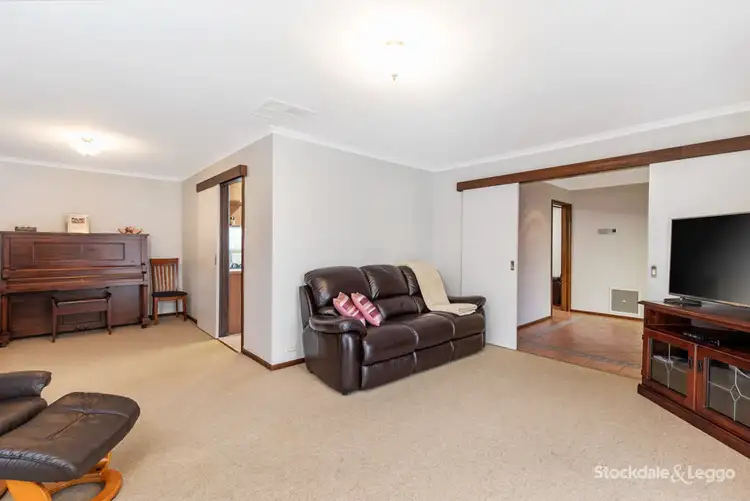 Sixth view of Homely house listing, 9 Linacre Crescent, Gladstone Park VIC 3043