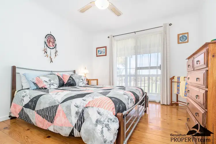 57 Hackett Road, Waggrakine WA 6530