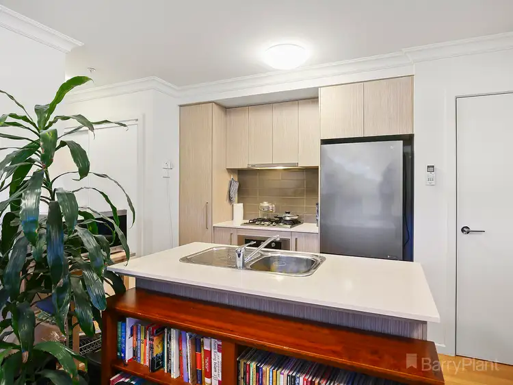 Fourth view of Homely apartment listing, 2/12 Alfrick Road, Croydon VIC 3136
