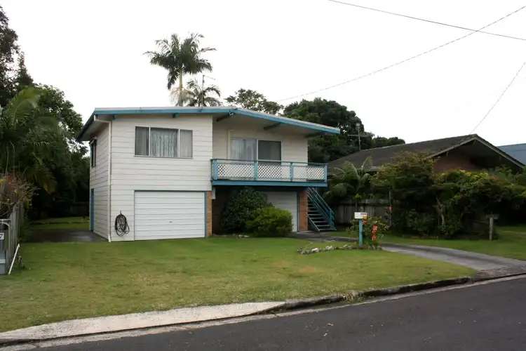 5 Cook Street, Yamba NSW 2464