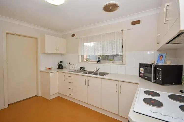 Fifth view of Homely house listing, 42 Gossamer St, Leeton NSW 2705
