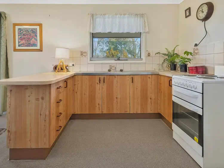 Sixth view of Homely house listing, 27 Davy Street, Taradale VIC 3447