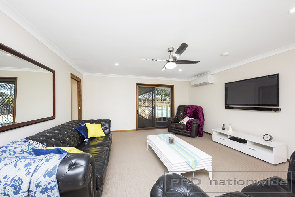 Fourth view of Homely house listing, 20 Freeman Drive, Lochinvar NSW 2321