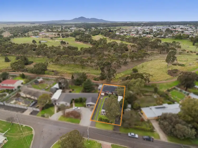Second view of Homely house listing, 2/28 Ponds Drive, Lara VIC 3212
