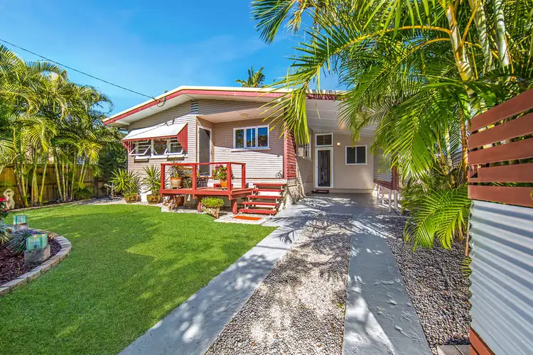 9 Highland St, Redcliffe QLD 4020