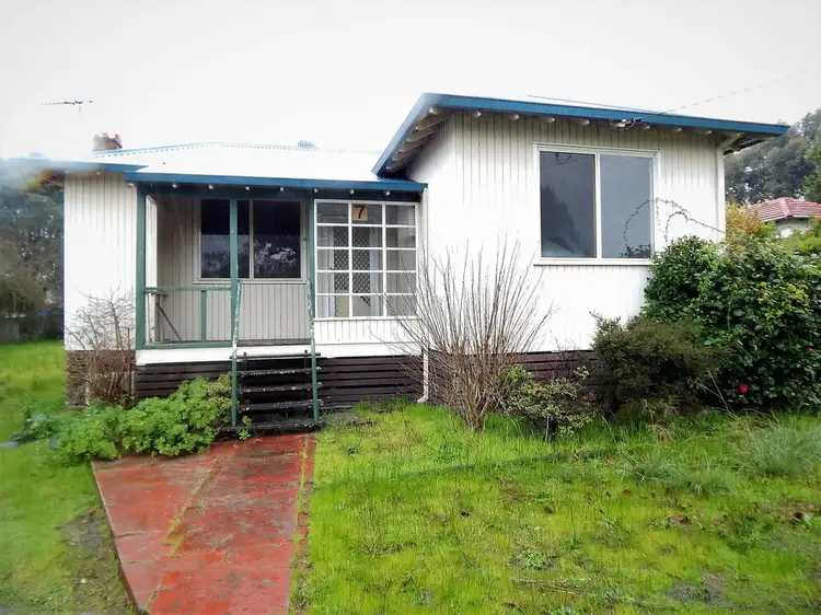 7 Benwell Place, Collie WA 6225