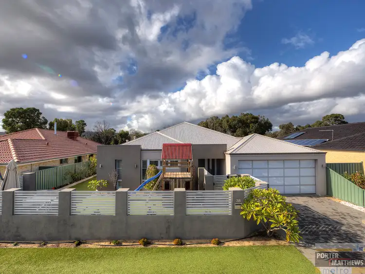 38 Maamba Road, Wattle Grove WA 6107
